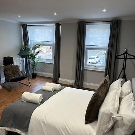 High Wycombe Centre- 2 Bed Flat Apartment Bagian luar foto