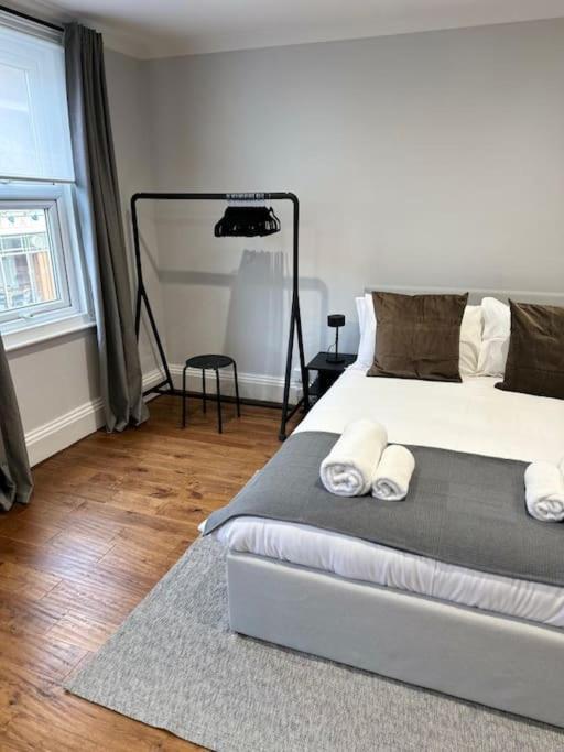 High Wycombe Centre- 2 Bed Flat Apartment Bagian luar foto